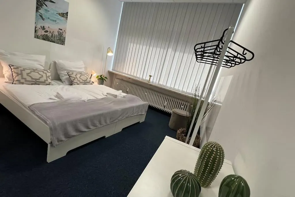 Beckhomes- New, Unique Apartment For 16 People München 0*,