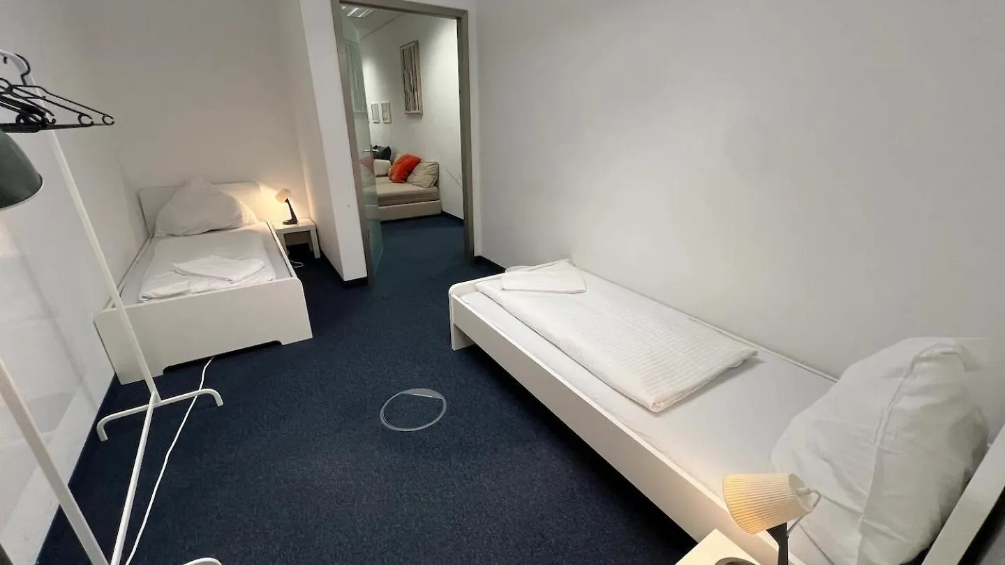 Beckhomes- New, Unique Apartment For 16 People München