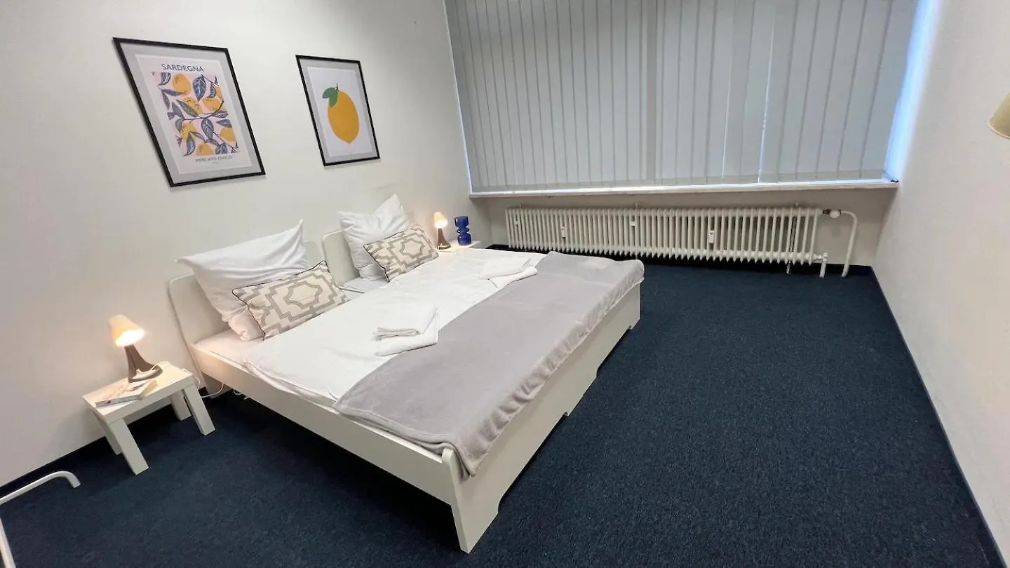 Beckhomes- New, Unique Apartment For 16 People München 0*,  Tyskland